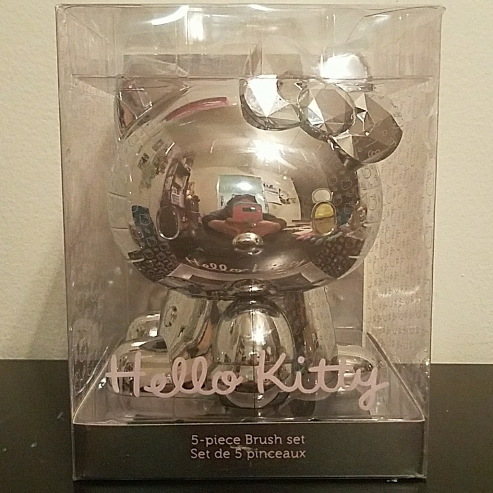 Hello Kitty x Sephora Brush Set Silver